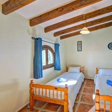 Flora Mar By Interhome