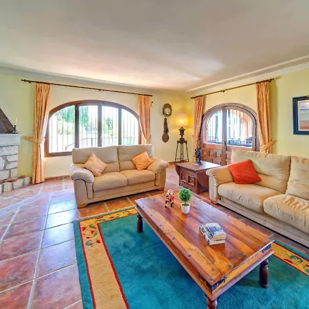 Flora Mar By Interhome