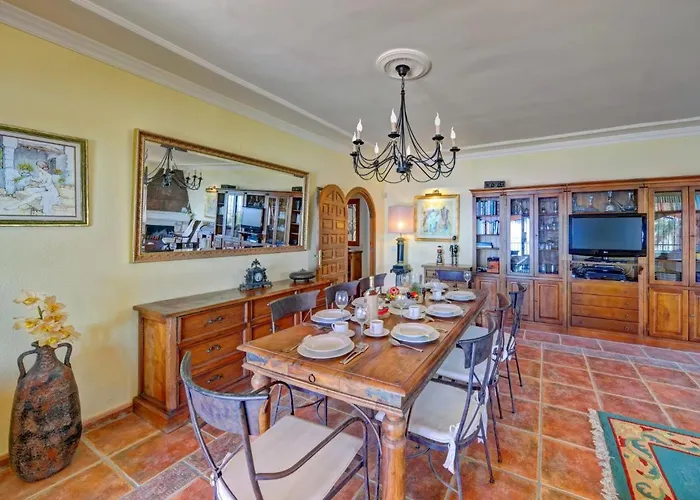 Vila Flora Mar By Interhome Calpe