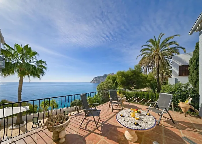 Flora Mar By Interhome